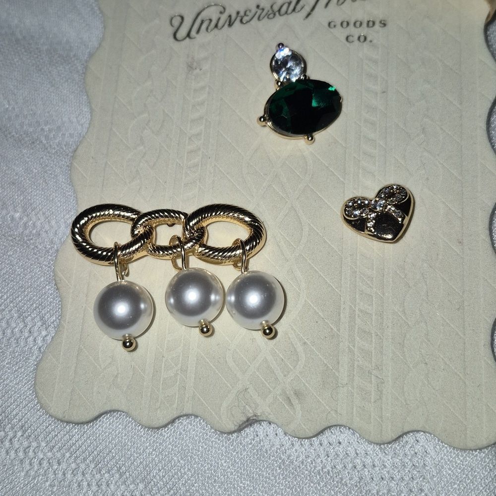 Universal Thread 3 Pin Collection - New - Picture 2 of 3